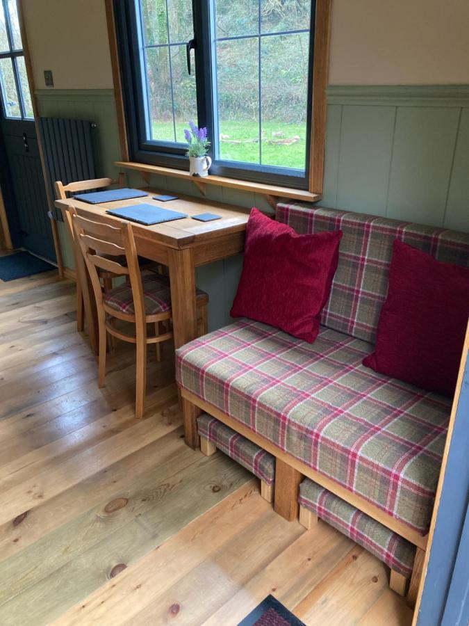 Brook The Shepherd Hut 솔태시 외부 사진